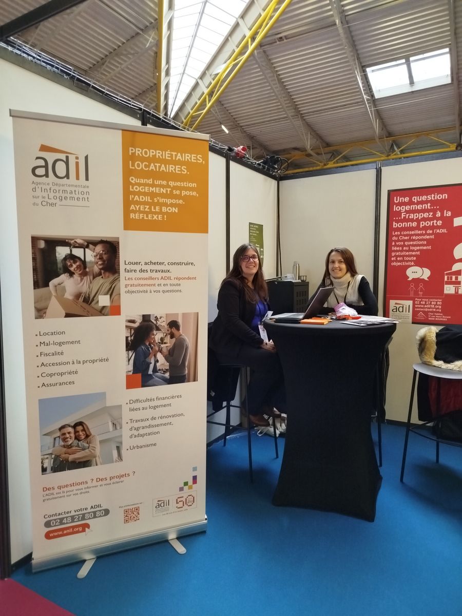 Photo du stand de l'ADIL du Cher lors du Salon de l'Habitat 2026 à Bourges